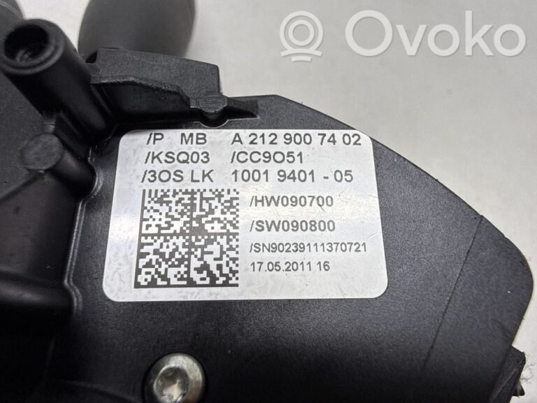 02bed96b921becf65a8bf44b1ce7abcb-a831a5dead293b01f092db99e88340e6_wiper_turn_signal_indicator_stalk_switch