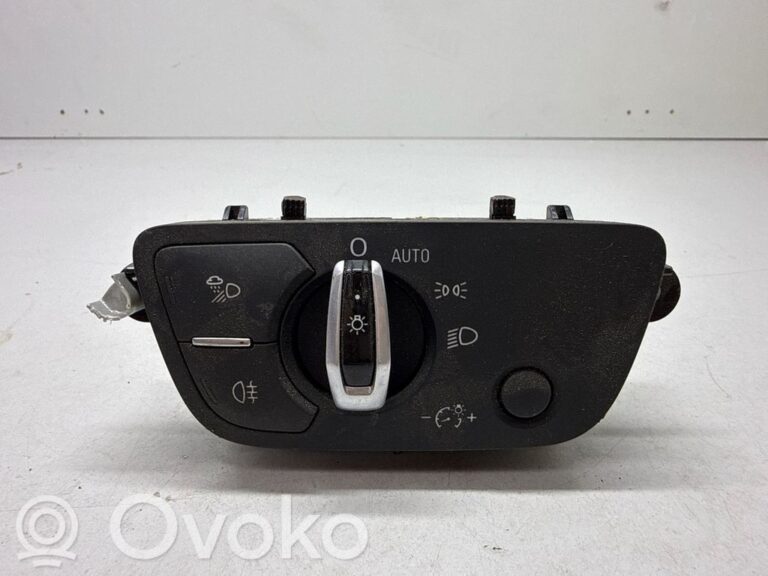 04811e692ad01338c961b1a04987ce1f-46d3a6e3986a648285b850d8530affa5_light_switch