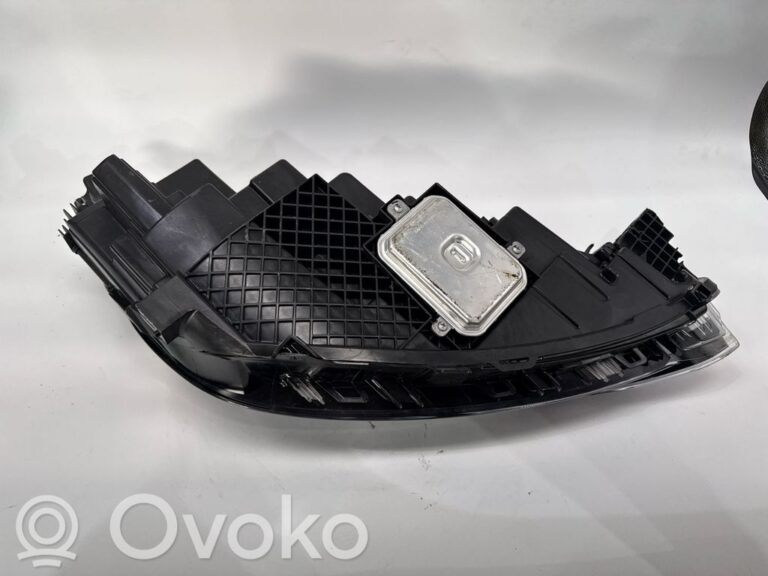 0543305da09907ebe7fcb9e0515d93ef-43c19fb4ee1cc56ef77b393b3846889c_headlight_headlamp