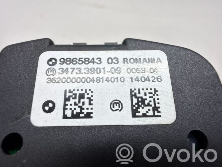 08b8415a3ff3a26702414e6b8d57c454-8c41418c83616a72476518496948ed16_light_switch