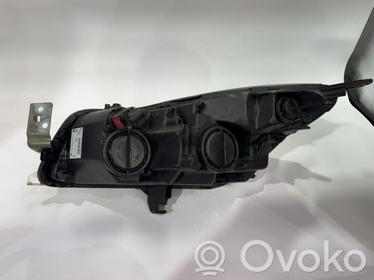 0d1d3f4ab6427ffbf7bc8980ccca9b1e-2dd4cc8ba52242825a118327604c7c16_headlight_headlamp