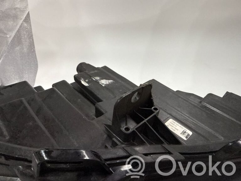 0f016a81de09b9ceb9b1fa0eb676a8a9-394c407dba170ccd08e8b444ff7de907_headlight_headlamp