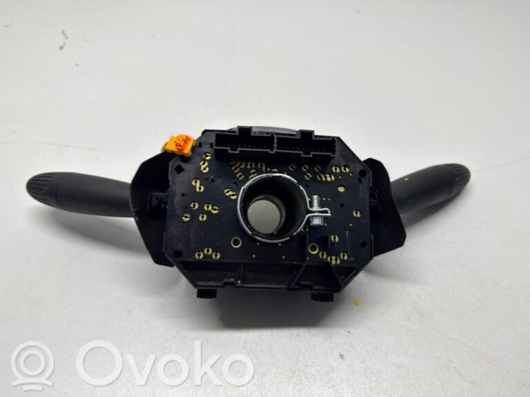 105a66a64a5709d0757e44f70ffbe609-dcb431b6d24d3ff66d75d680c4aa0525_wiper_turn_signal_indicator_stalk_switch