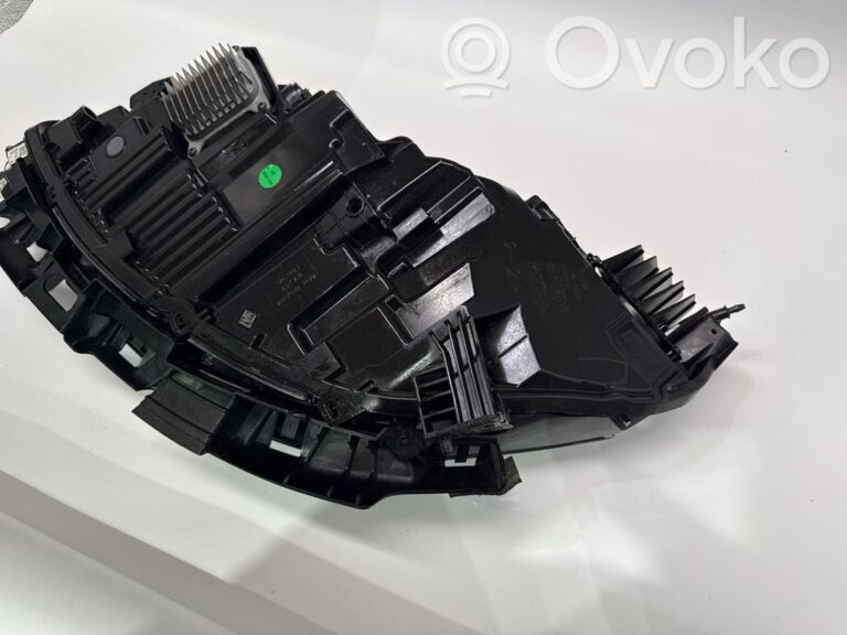 1873e1c6040247cabdbb8603153b7e50-b19e138c370b753dca5d5cee5116a409_headlight_headlamp