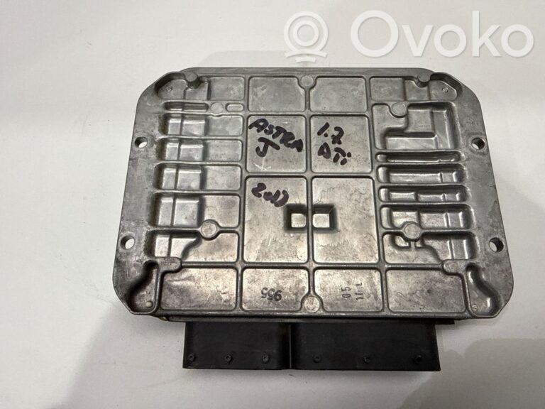 1fcc899ab2d97010a04450362e06836b-8ef49b2092d8be7d0aa3af51c80d75d6_calculateur_moteur_ecu