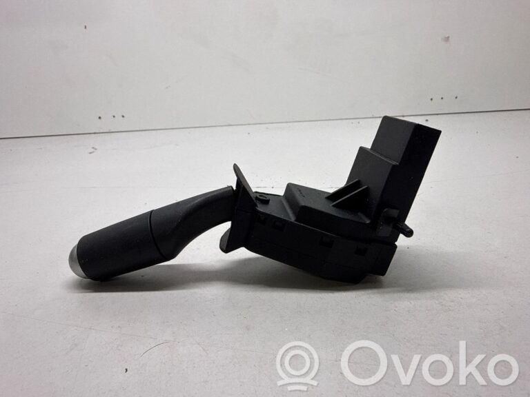 258332f7c9b5c9acc0fa634e5238eb5e-3abfac14d8926a2bd9be6eb64c820444_wiper_control_stalk