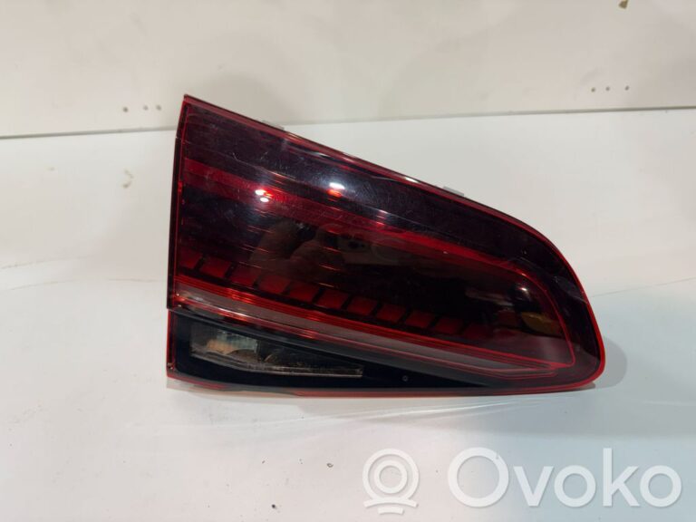 268b2f715050e00782016d964aa86762-939d9ae8cc420b9310f0913dc55990fd_rear_tail_lights