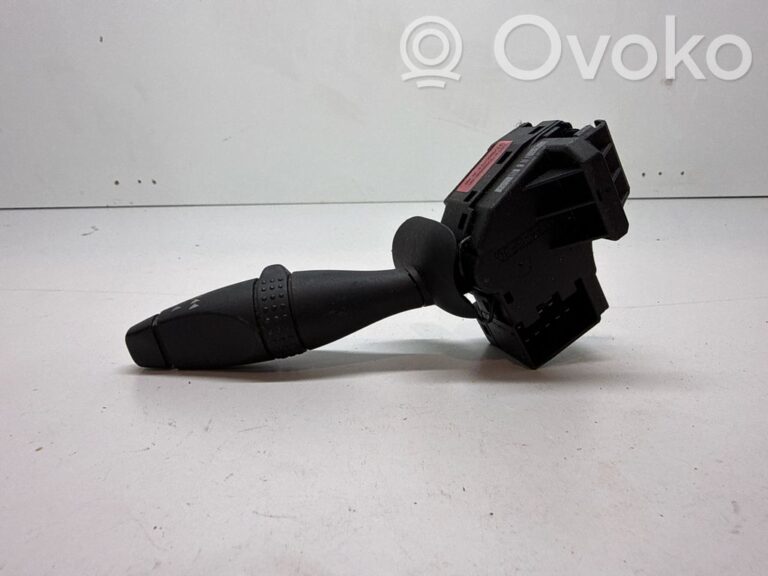 269b04287f057c60eb1521e22243be6e-c48a46185068823fa73d7e9a8540138f_wiper_control_stalk