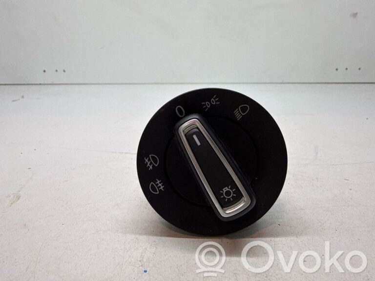 2d00d4814c7e8e30e8e2eb04d3390faa-aaa4d35988763c6f238ded98b8544cb3_light_switch