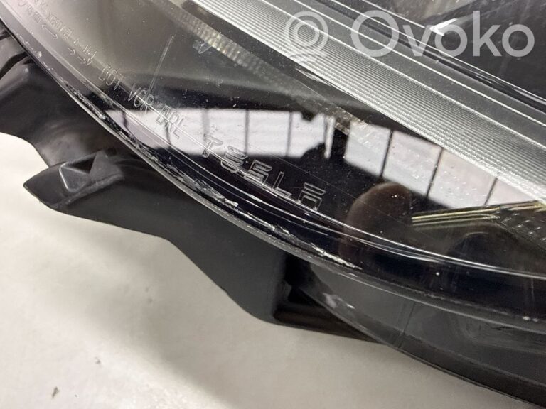 2f6f5004506a473f490a97e0447acaf8-d6dae3481dc25e6c765d832aacb51074_headlight_headlamp