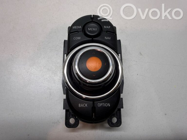 32cf504de4c693b57b2258a5f96f7b6b-bae4c614da28f085edb40c5a7665fea2_head_unit_multimedia_control