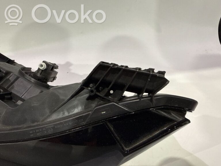 33ef93425d81dfe1334cb633374520f5-52ba6156cf63d2e26608445d8aa02f8b_headlight_headlamp