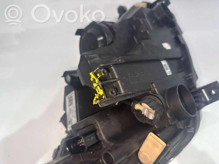 3444a3de789431e784fbca5a99402109-8773111bb116cc3740f46a358c70ea2d_headlight_headlamp