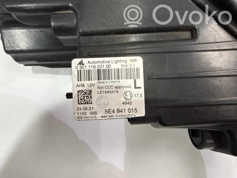 3549e9b703155186b52cf1b286d186c8-1b7796f0d2d41ddeb71bdb7d094f86f0_headlight_headlamp