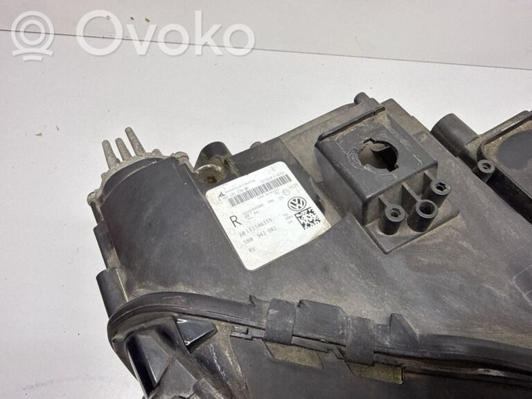 38e554151adf17f7966e62806bcf4dac-33f82fd5fd5af59d64e24fcc2812b193_headlight_headlamp