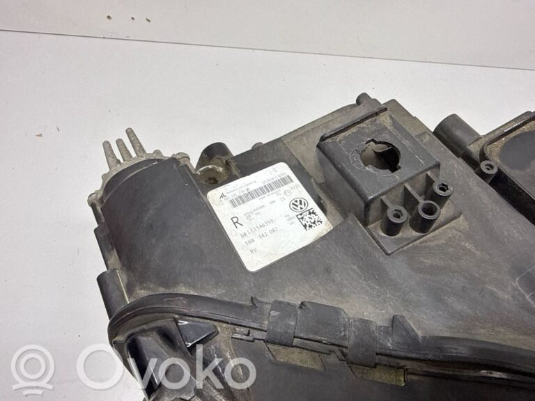 38e554151adf17f7966e62806bcf4dac-33f82fd5fd5af59d64e24fcc2812b193_headlight_headlamp