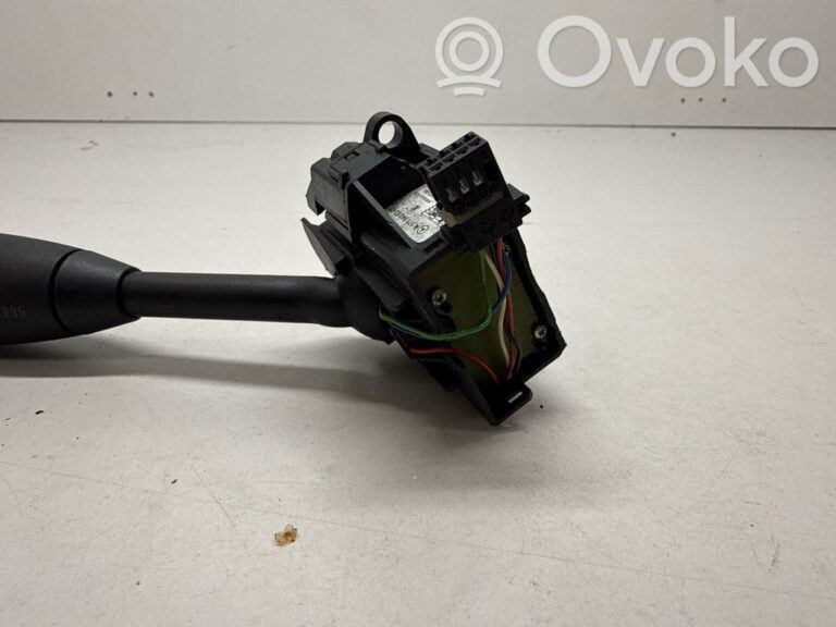 3e438c68aeb0bfc6670c1763beb0c77e-b6c0c7eba5c4b0ca5250c2362ec607de_wiper_control_stalk