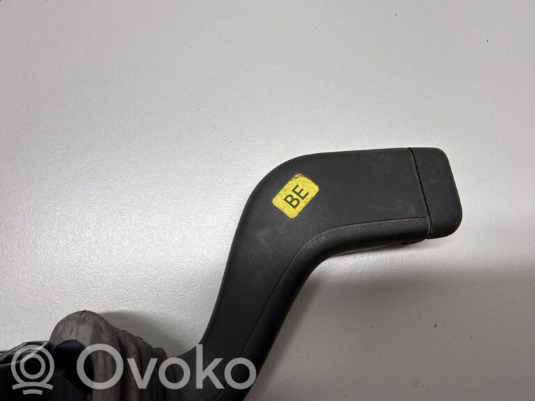 3e7ae4f3590b49c3b294174d8c45acb0-0d991b85a55ee4b9a19e69fe178b3915_wiper_control_stalk