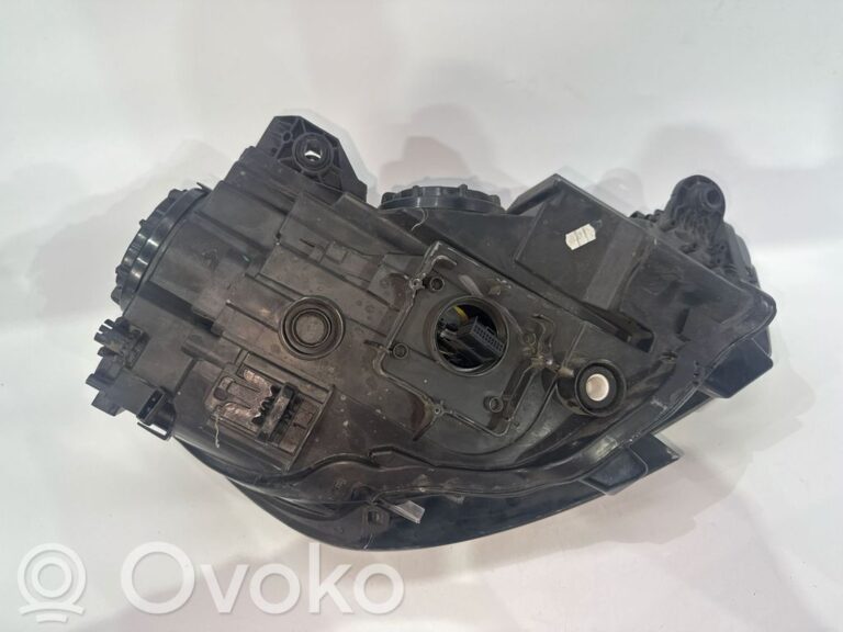 436ed3e2716fa8bee60c3bbcecfdd49a-e320229785fa5ce3bbbcb8316e796e02_headlight_headlamp