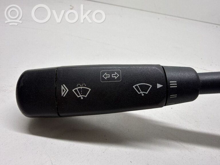 444d1829ac4f66f3ac4a981e1f673ca8-4768b34947260f380a81705de1694ec4_wiper_control_stalk