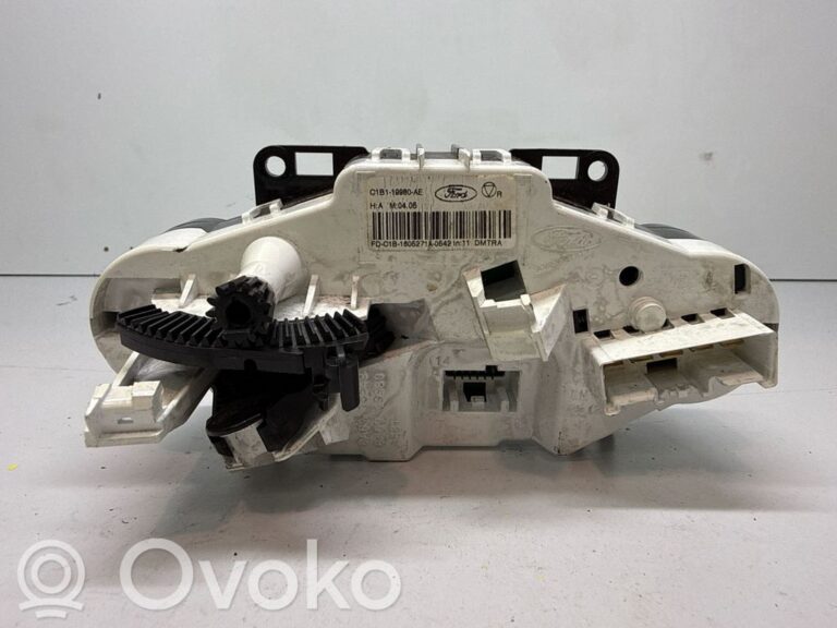 49443dcde60ff8141beb9bdef6b39280-0b7acb8981ecd7882f60d18ae746589a_climate_control_unit