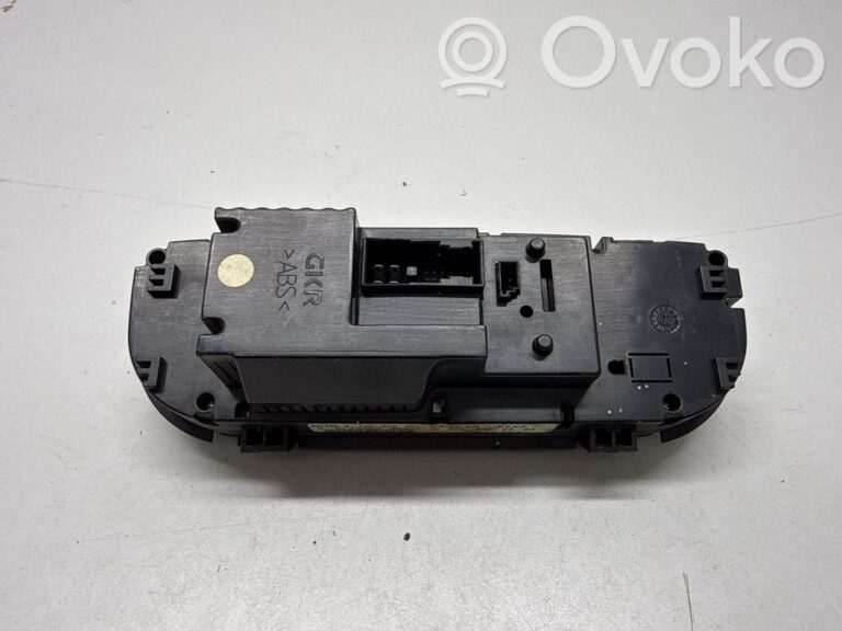 52178cb33ebb16db54c18e76f300299a-0ae2de0cce8818b01fbc98c860bfe7a2_climate_control_unit