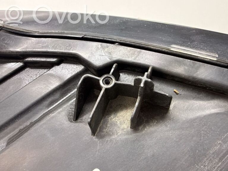 550ab036f90b5b8181062af49c4bd5d0-0b12ea2047edd9c7f7c8e4af62d0070d_headlight_headlamp