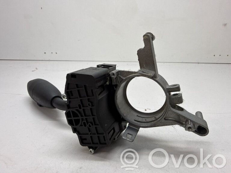 5de73f700b20f38b03facea56c0636b8-c497ada5299f9ce94d3ef860ea2fbc8b_wiper_control_stalk