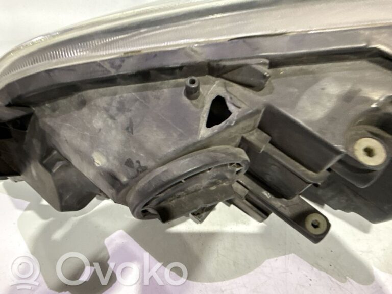 637b9aa9dfc5966b5161b6634c23c61d-fa01a89b8373714a373a84b2d07c87e9_headlight_headlamp