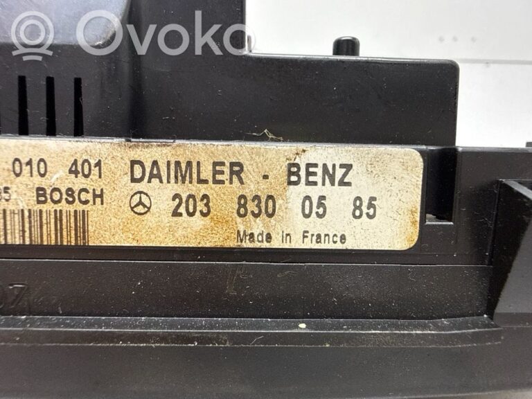 63e12d59a677dff78952339c160e36bf-98244ae43378ce64cc81c05f5c3d49b9_climate_control_unit