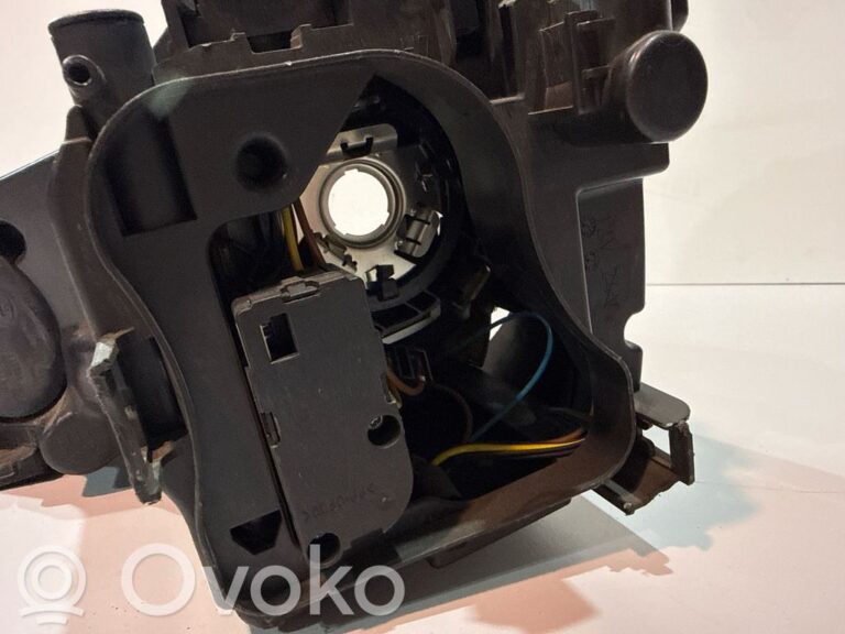 6824755961198720093a6822670728d7-ccdd9440b20b90667fa9c98ab887411e_headlight_headlamp