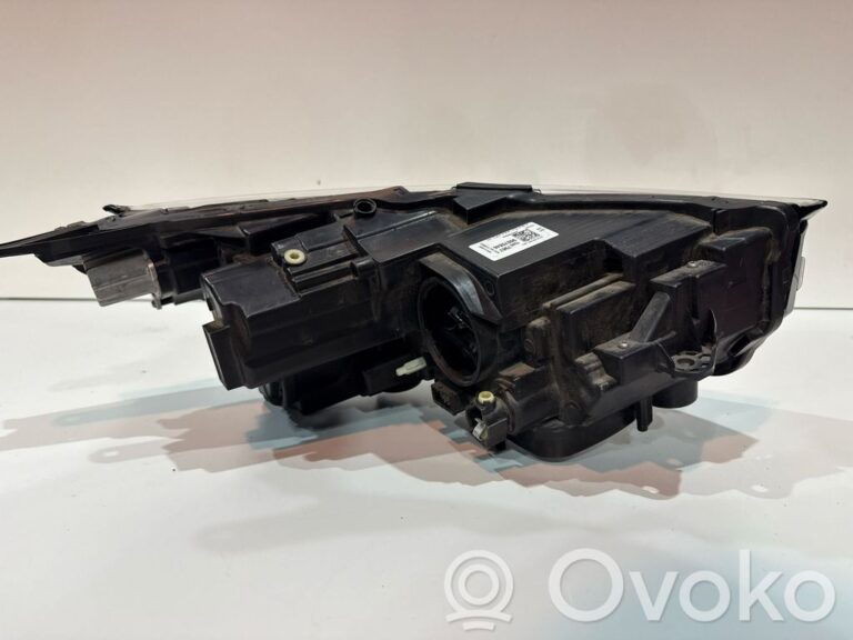 70fd10236be27394c62e5abda456be0e-5f92f3b473bbac07e5f599d7c0a90fa2_headlight_headlamp