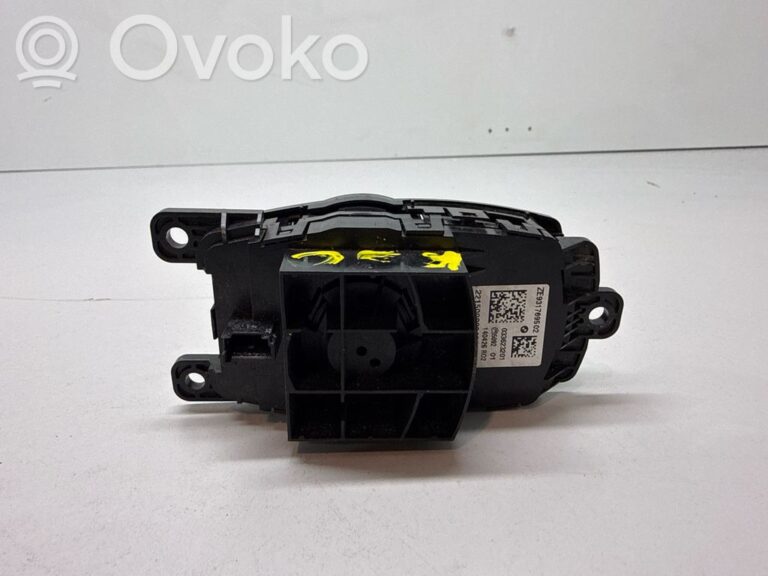 7969664db0fafddabe056a4dc253ef8c-756b0540e18be22bb231b4ca47dd67c0_head_unit_multimedia_control