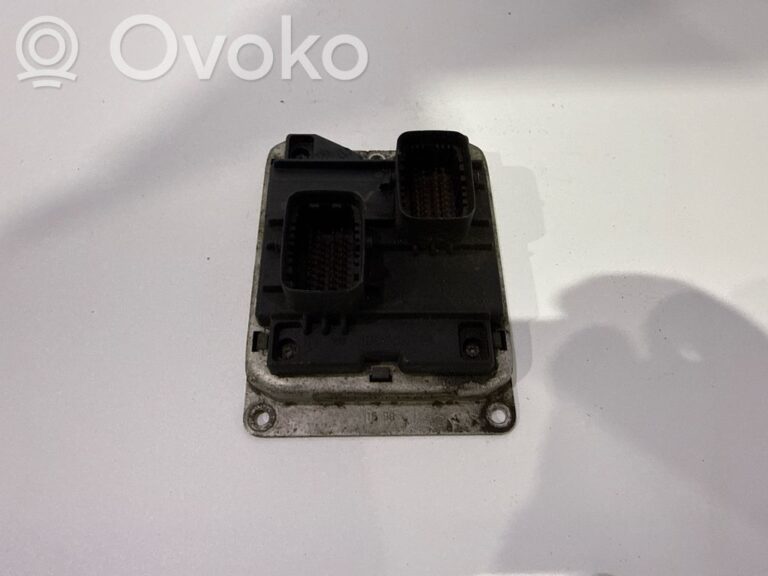 79cc81b608d2edaa5b6b85342f7e847d-cb58ea96ca97d836779a788af29fc39d_calculateur_moteur_ecu