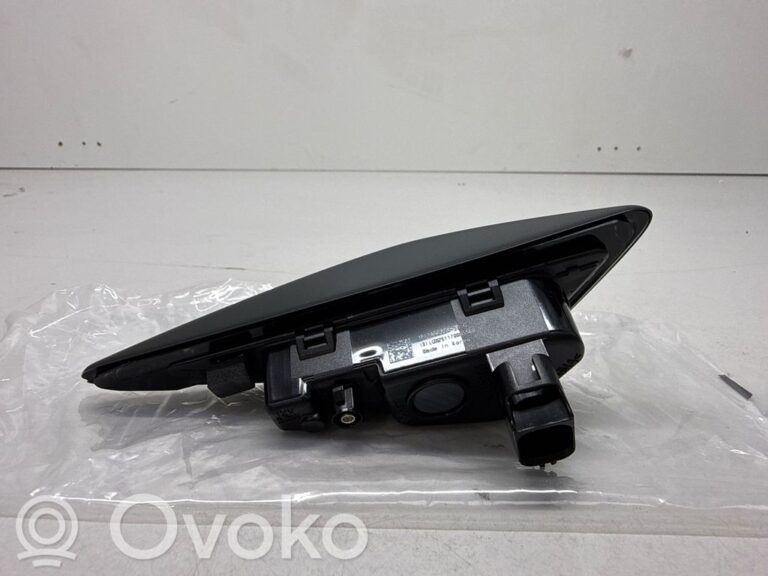7d1fea3fa6e0d0372e658d04d36d6ed1-0fadf48914acfbf14c251743460ae7d5_side_fender_camera