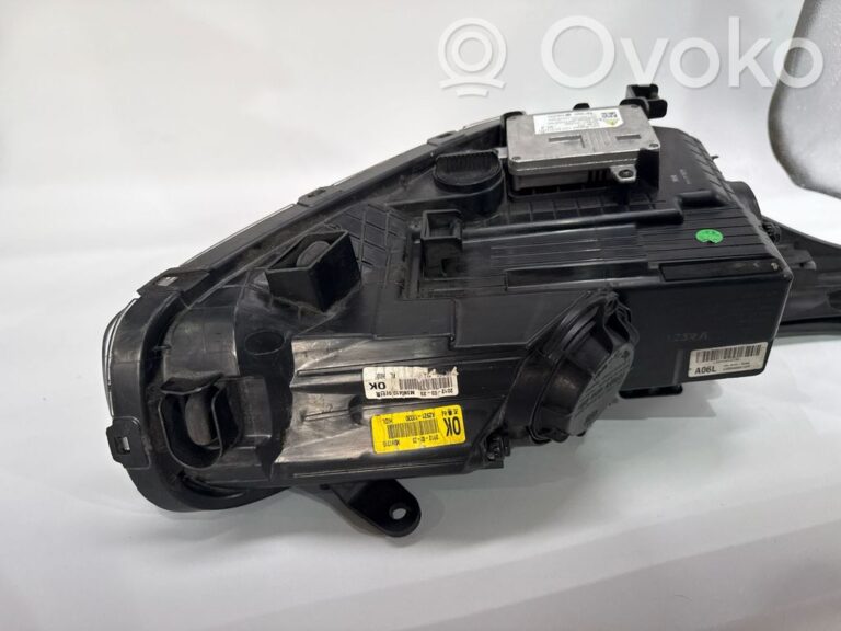 874c3240c7a11b0c821db29a955d25ba-cdf3af26d51061d7f8bdbd8b0540a9e3_headlight_headlamp