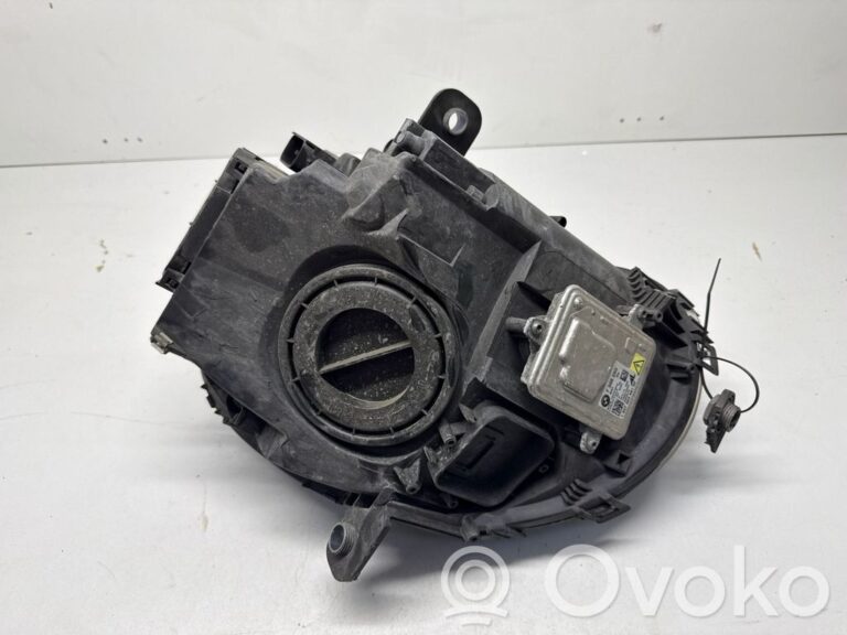8cd3ec45159ea05b9b9d663a194ff7de-2f93b4a810cb056fa1938f99e27a3d09_headlight_headlamp