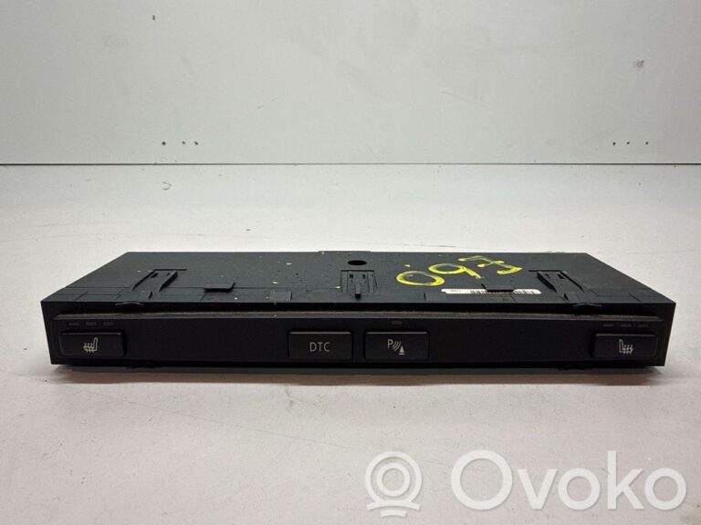 8ef9e1e5c12b17ac3465b8ba492da018-69f545e93a073a1fb9afb80219cc6169_seat_heating_switch