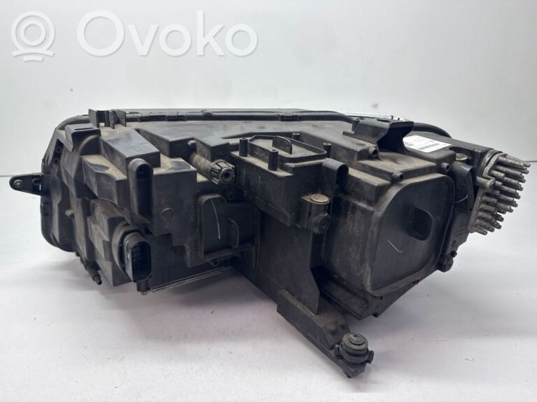 91d42cb0338616bd766d0cd23c3b86c1-35ad85eb5a5128a686fad7de59b557f0_headlight_headlamp