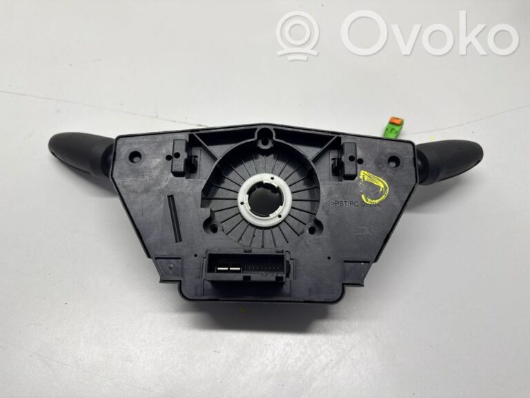 9224b2f5fef0a81bdd3fc0626167df81-c043c5acdf467e625c0f0d59460d6008_wiper_turn_signal_indicator_stalk_switch