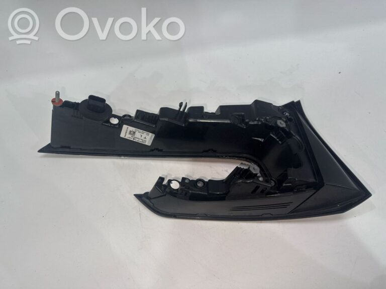 96e10074198e07ca89bf7504900dbaa2-fd84e39633595b65b2b5f8dfcdb53670_rear_tail_lights