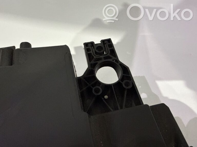 99ae61fcb84c80878cc8d321c2ab6702-3184612ed184e421e3680f6d377a30a7_headlight_headlamp