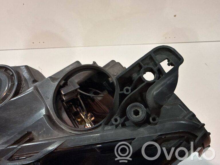 9cfee0b8d51d00a52ec2cc4fa6300ac5-69c43bd7085db4be7c2ea0a9d91c5435_front_fog_light