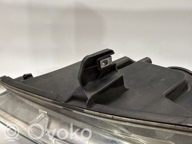 9d5a500512cb85276154256ffb90e473-23bc5656737d06df18db4768fbe7e0a7_headlight_headlamp