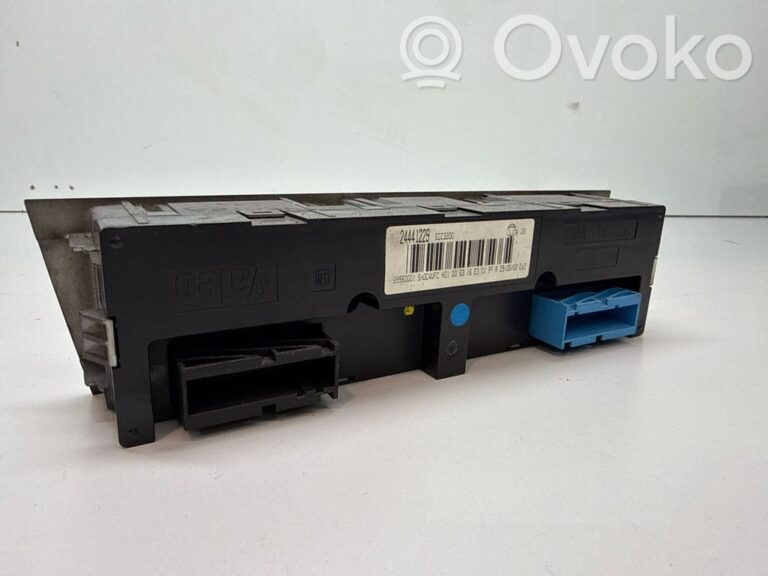 a11ac69ddde677fcda0fc14cb29492b6-a1c8529fe4b624aa74cae3d7fbd8e518_climate_control_unit