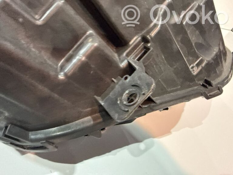 a219f34c181681a6fc9c6e2bc15bedb0-db3721c6fdfb85c354a00498707ffbc9_front_fog_light