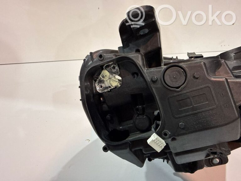 a3e7ba9ae90fcac0a962e54cf6da6260-b7cb41c1c40f5a81a8f10cbd0c1023c2_front_fog_light