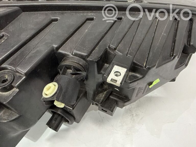 a618bf30027c45a1124ab8f5330c1a39-72ca2ba2804ff3e8b2aab2085e46482d_headlight_headlamp