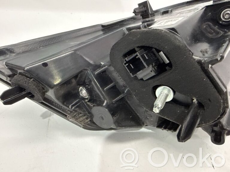 a769cf83ec6114d2cefb8892dc69565a-4c872429fedc3d6f86dcde1cc104d8f9_rear_tail_lights