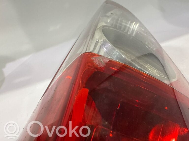 ade034313cc7826cc6e1a7a632b153dd-1df25a3bff9780db2b34f69854899edb_rear_tail_lights